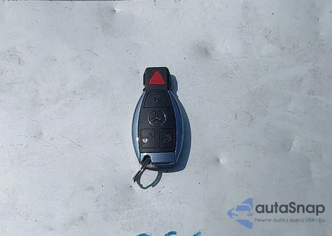 2016 Mercedes-Benz C 300 Luxury/Sport z USA, uszkodzony, nr VIN 55SWF4JB7GU172309